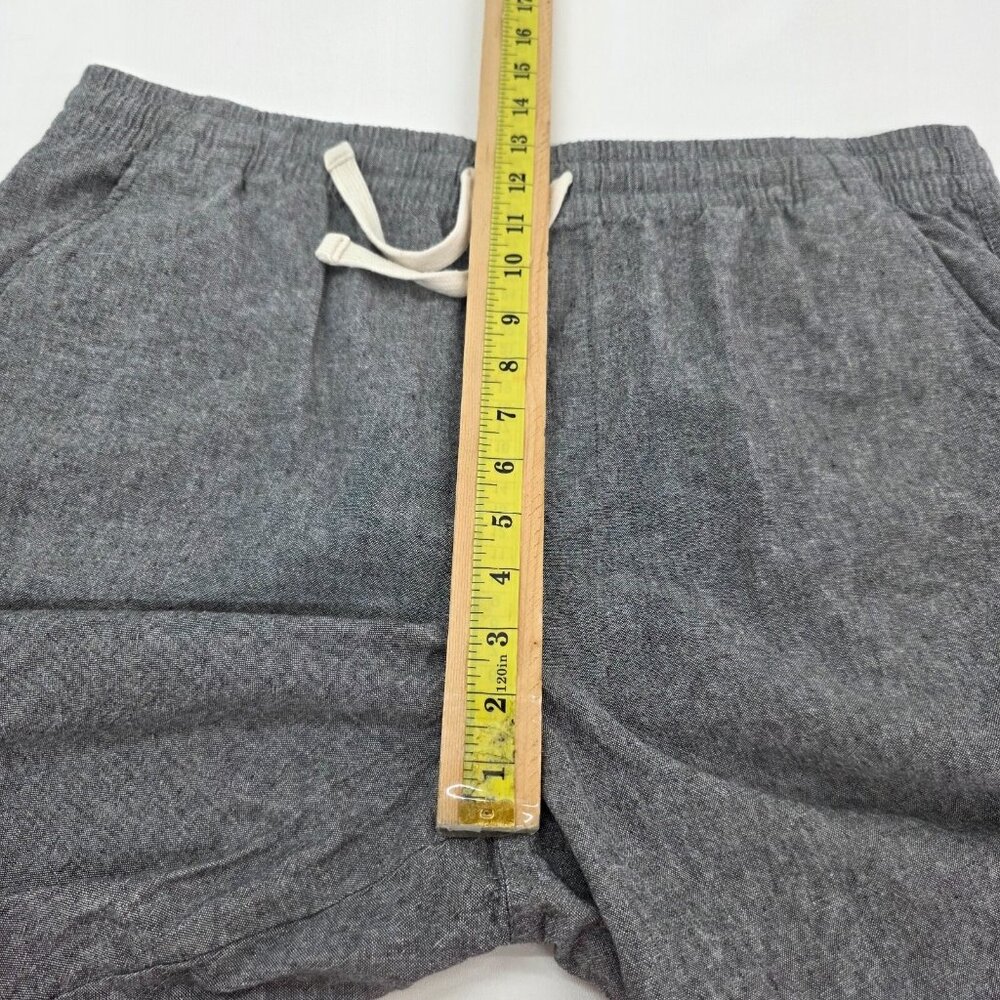 Old Navy Men's Charcoal Flat Front Shorts - Picture 11 of 13